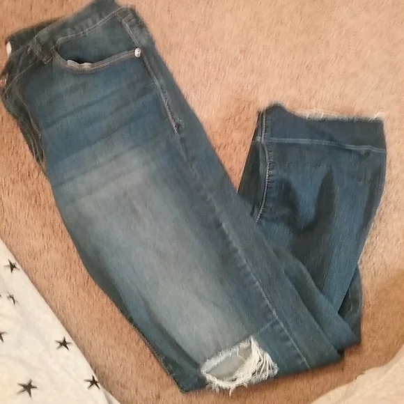 SOLD MERCARI-Kensie Distressed Skinny Jeans - Picture 6 of 7